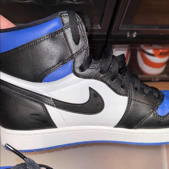Mens Jordan Air 1 Retro High OG "Royal Toe" sneakers Black - Picture 5 of 11